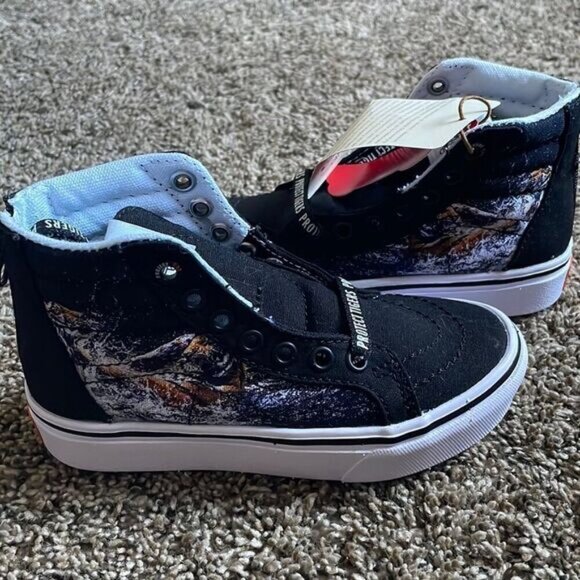 NWT Boys High Top Vans Discovery ProjectCat Tigers - Picture 2 of 8